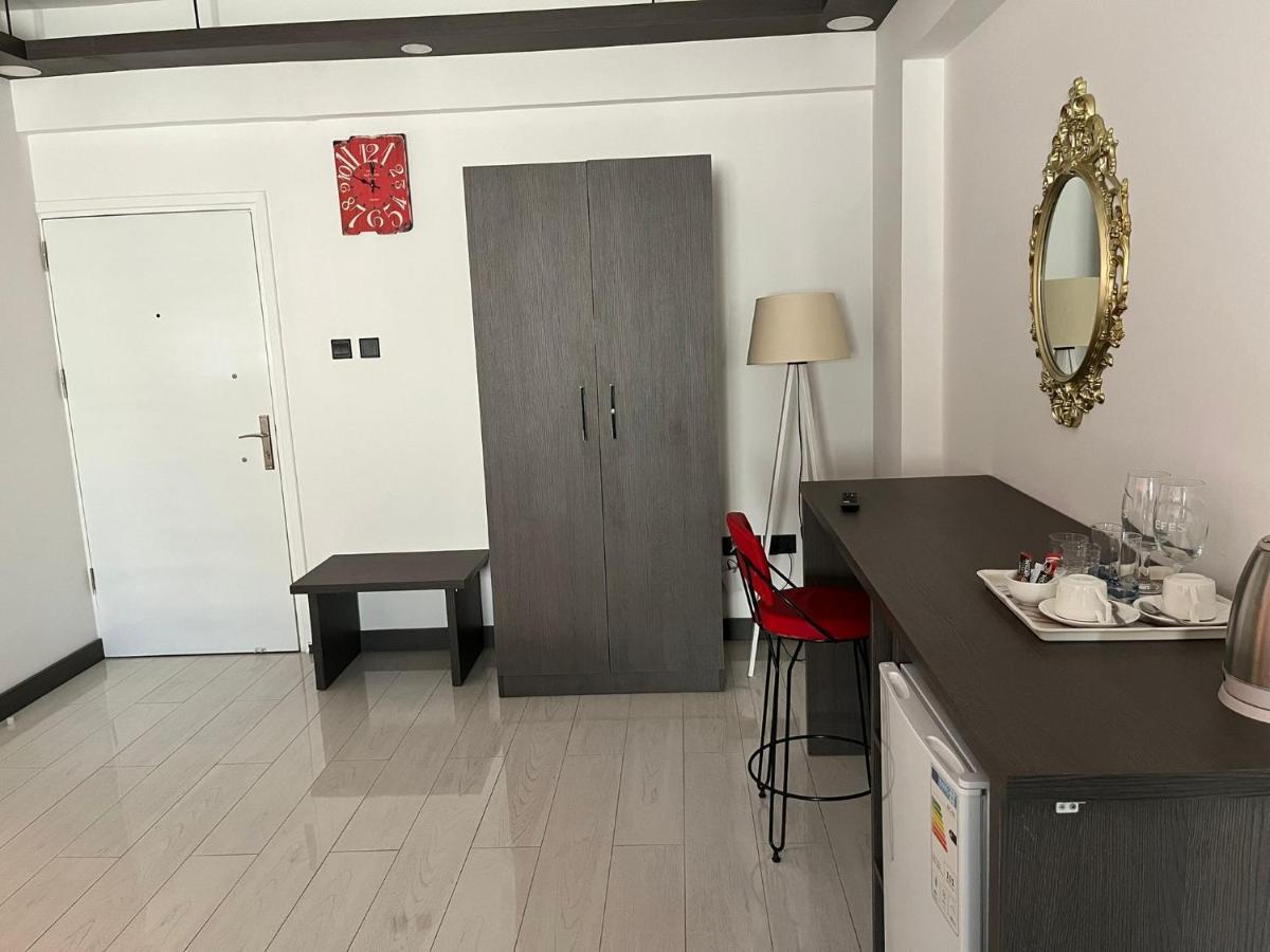 Tiana Boutique Aparthotel Famagusta  Exterior foto