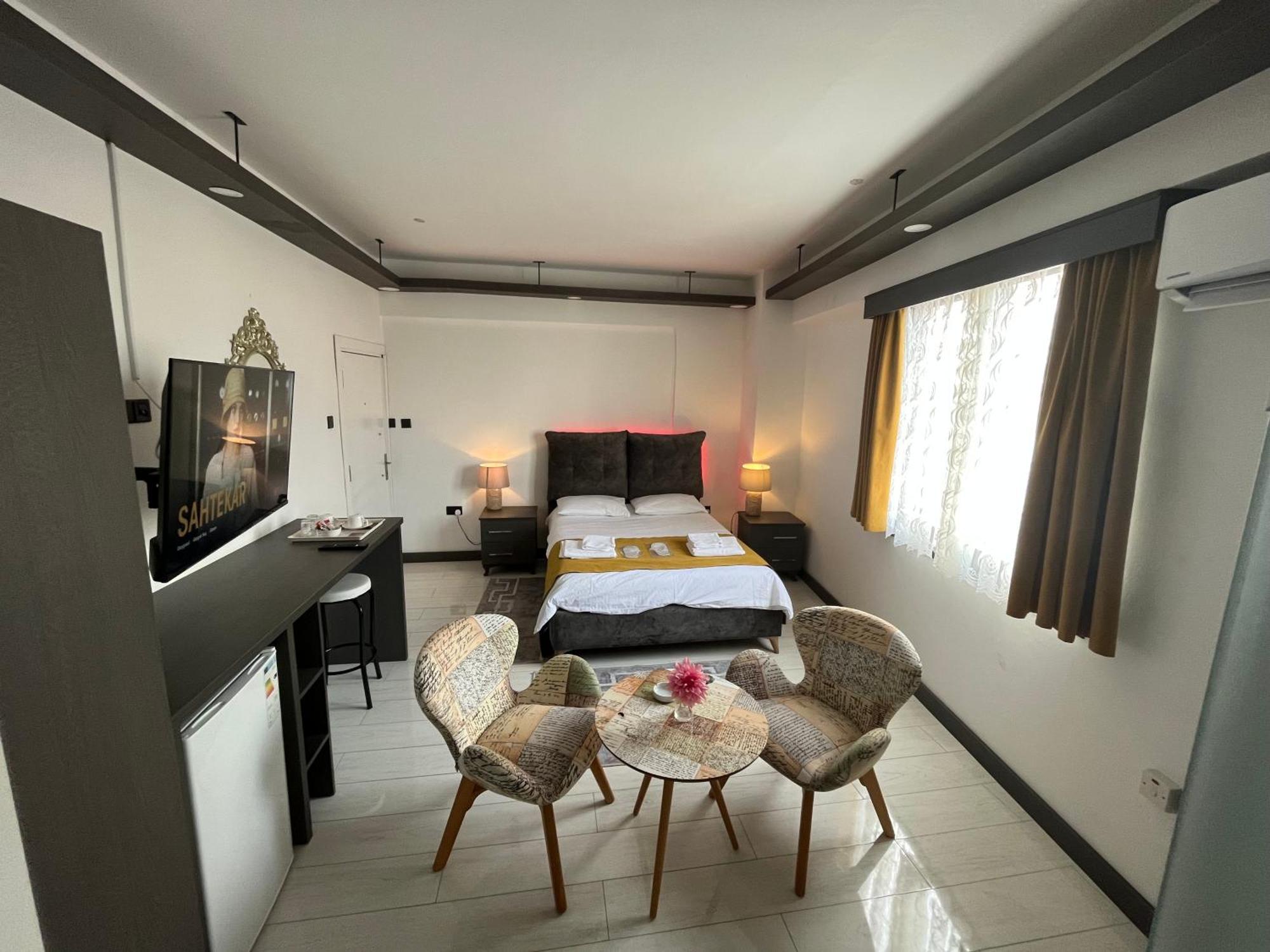 Tiana Boutique Aparthotel Famagusta  Exterior foto